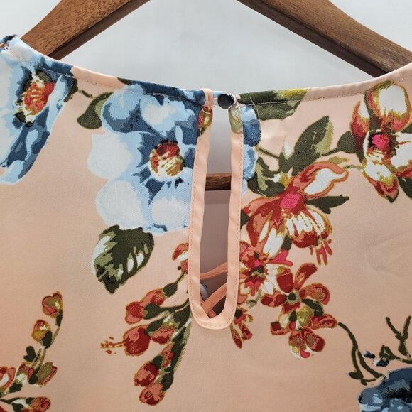 My Michelle Bell Sleeve Ruffle Blouse Size M Floral 3/4 Sleeve Peach Blue Career - Picture 10 of 16